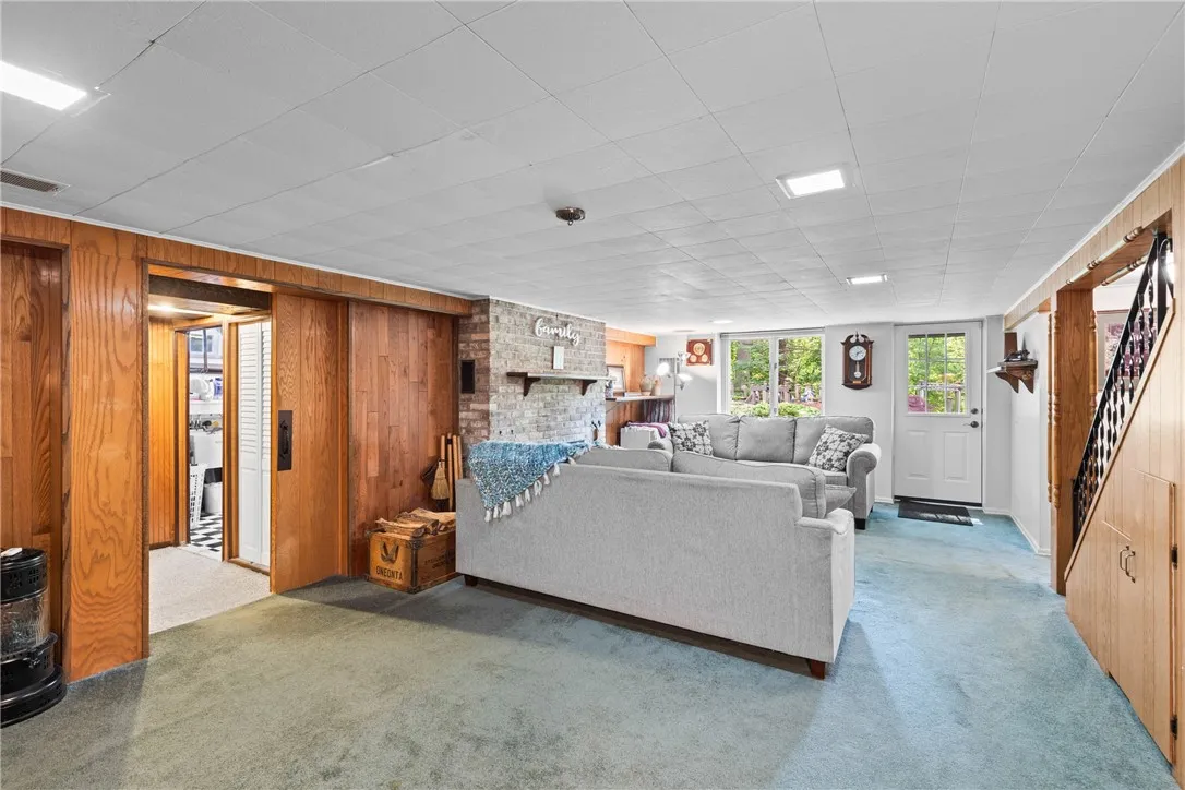 529 Backus Road, Webster, New York 14580, Webster, New York 14580, 4 Bedrooms Bedrooms, 6 Rooms Rooms,2 BathroomsBathrooms,Residential,Closed,529 Backus Road, Webster, New York 14580,R1612674