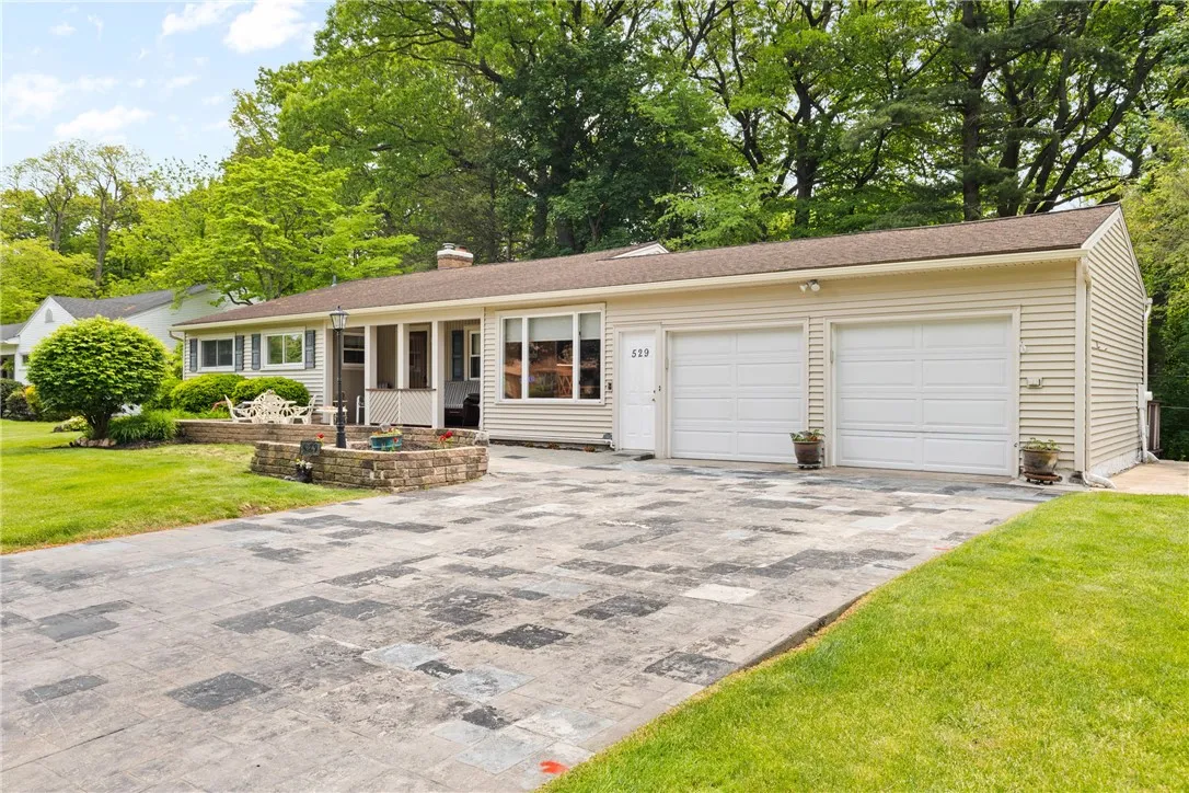 529 Backus Road, Webster, New York 14580, Webster, New York 14580, 4 Bedrooms Bedrooms, 6 Rooms Rooms,2 BathroomsBathrooms,Residential,Closed,529 Backus Road, Webster, New York 14580,R1612674