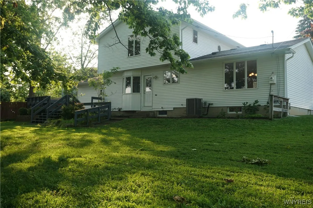 35 Hemlock Drive, West Seneca, New York 14224, West Seneca, New York 14224, 3 Bedrooms Bedrooms, 7 Rooms Rooms,1 BathroomBathrooms,Residential,Closed,35 Hemlock Drive, West Seneca, New York 14224,B1612719