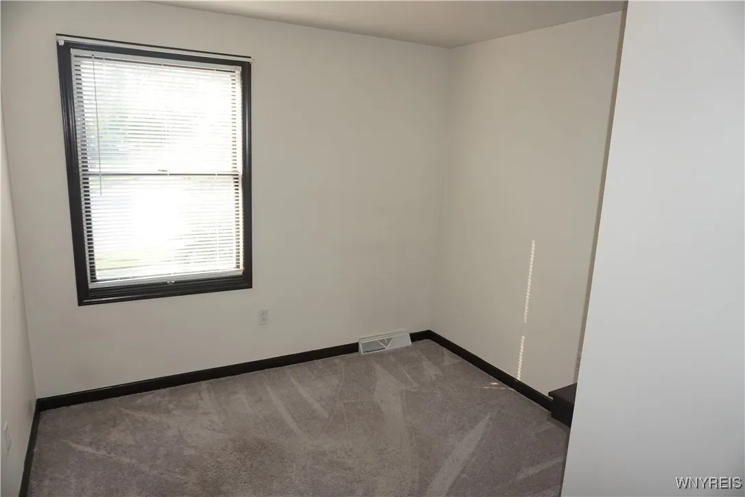 35 Hemlock Drive, West Seneca, New York 14224, West Seneca, New York 14224, 3 Bedrooms Bedrooms, 7 Rooms Rooms,1 BathroomBathrooms,Residential,Closed,35 Hemlock Drive, West Seneca, New York 14224,B1612719