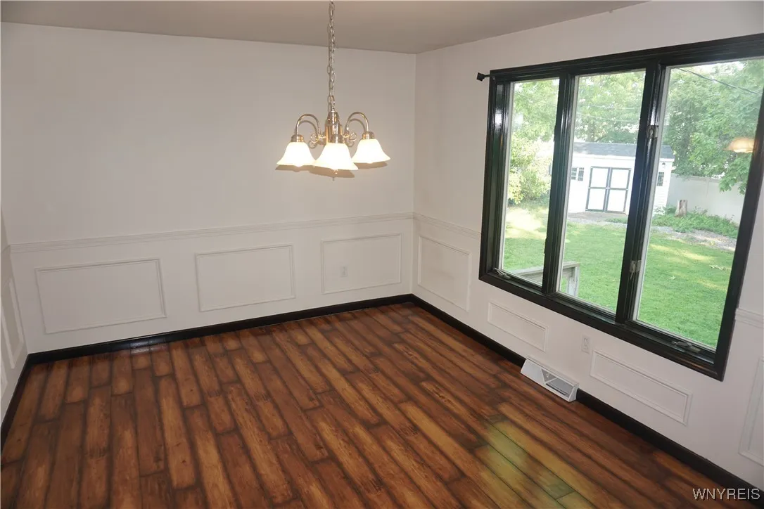 35 Hemlock Drive, West Seneca, New York 14224, West Seneca, New York 14224, 3 Bedrooms Bedrooms, 7 Rooms Rooms,1 BathroomBathrooms,Residential,Closed,35 Hemlock Drive, West Seneca, New York 14224,B1612719