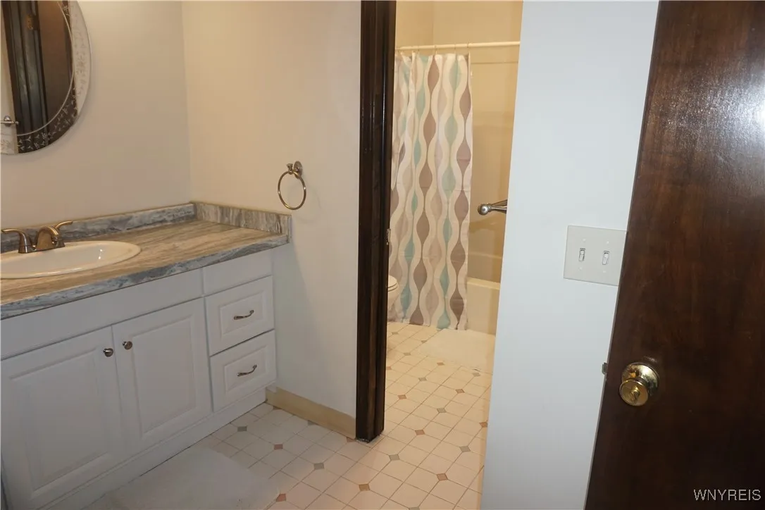 35 Hemlock Drive, West Seneca, New York 14224, West Seneca, New York 14224, 3 Bedrooms Bedrooms, 7 Rooms Rooms,1 BathroomBathrooms,Residential,Closed,35 Hemlock Drive, West Seneca, New York 14224,B1612719