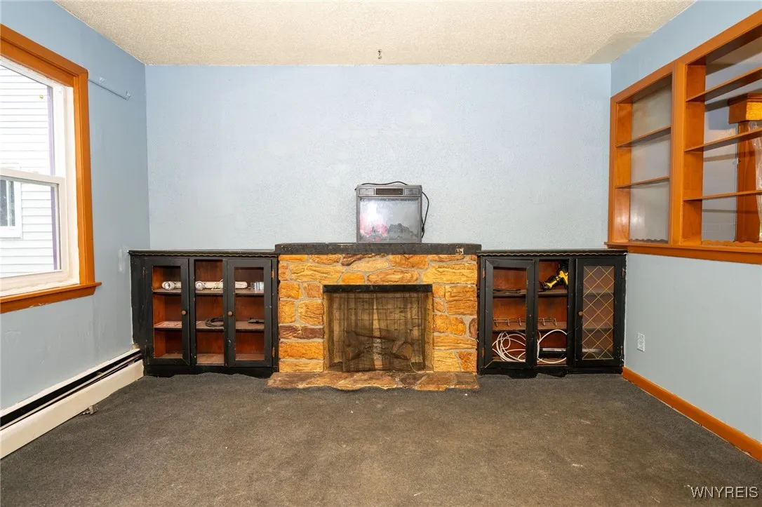 965 Walden Avenue, Buffalo, New York 14211, Buffalo, New York 14211, 5 Bedrooms Bedrooms, ,2 BathroomsBathrooms,Residential,For Sale,965 Walden Avenue, Buffalo, New York 14211,B1609632