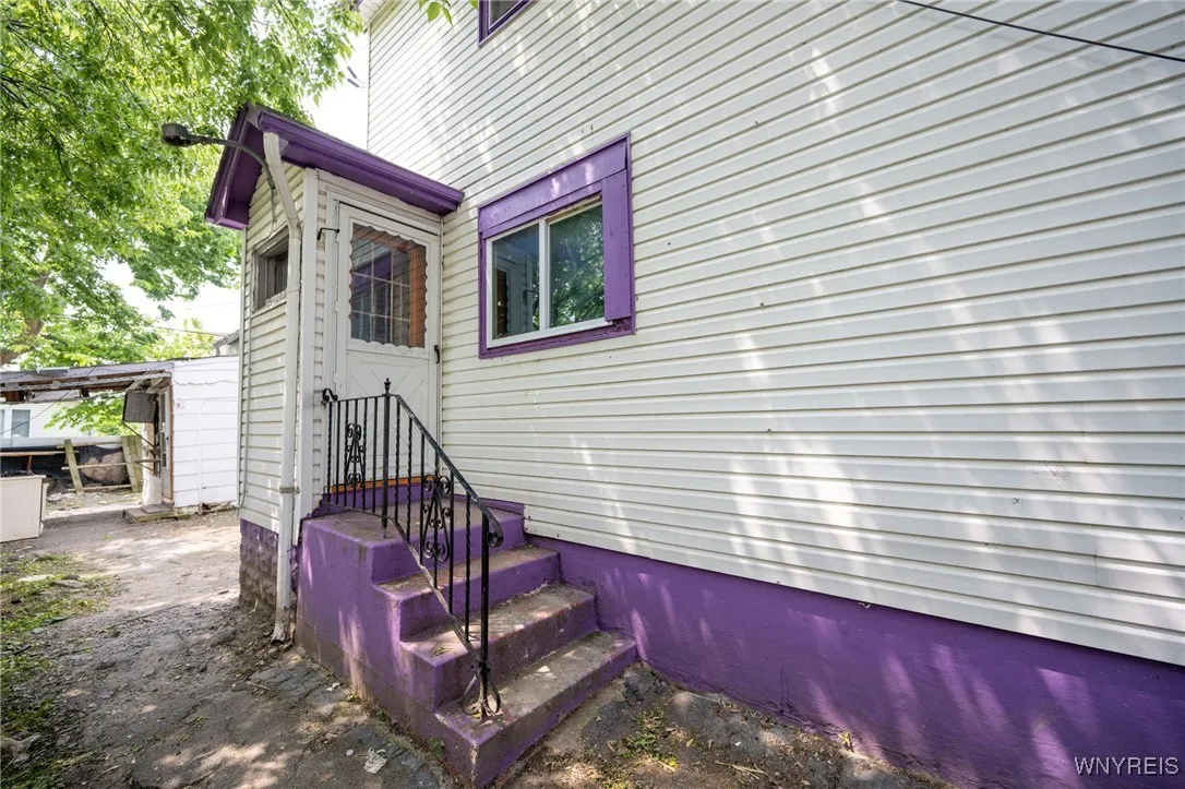 965 Walden Avenue, Buffalo, New York 14211, Buffalo, New York 14211, 5 Bedrooms Bedrooms, ,2 BathroomsBathrooms,Residential,For Sale,965 Walden Avenue, Buffalo, New York 14211,B1609632