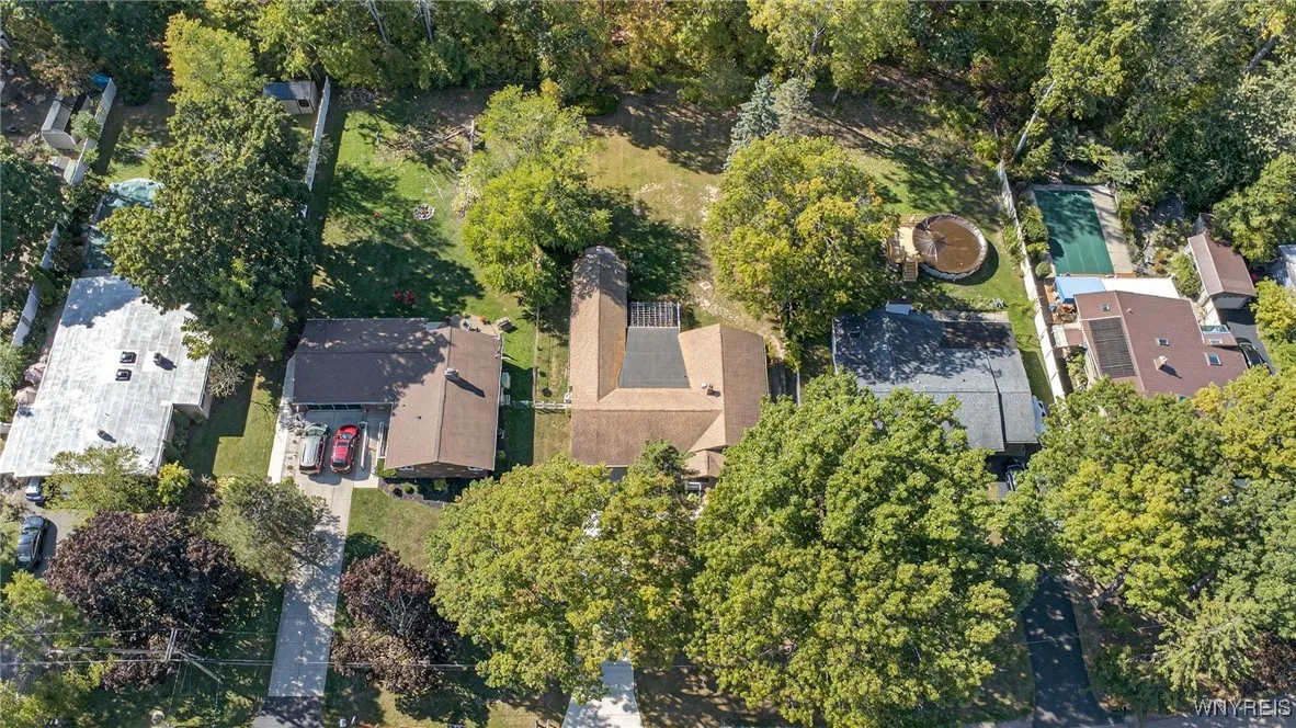 5092 Dana Drive, Lewiston, New York 14092, Lewiston, New York 14092, 3 Bedrooms Bedrooms, 9 Rooms Rooms,2 BathroomsBathrooms,Residential,For Sale,5092 Dana Drive, Lewiston, New York 14092,0,B1612798