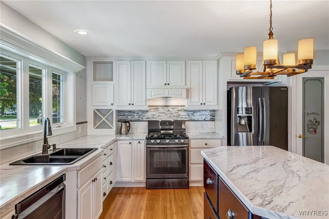5092 Dana Drive, Lewiston, New York 14092, Lewiston, New York 14092, 3 Bedrooms Bedrooms, 9 Rooms Rooms,2 BathroomsBathrooms,Residential,For Sale,5092 Dana Drive, Lewiston, New York 14092,0,B1612798