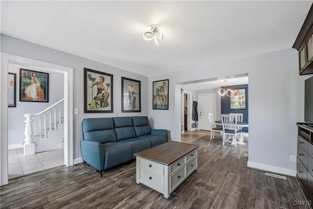440 Gifford St, Syracuse, New York 13204, Syracuse, New York 13204, 3 Bedrooms Bedrooms, 6 Rooms Rooms,1 BathroomBathrooms,Residential,Closed,440 Gifford St, Syracuse, New York 13204,0,S1612663