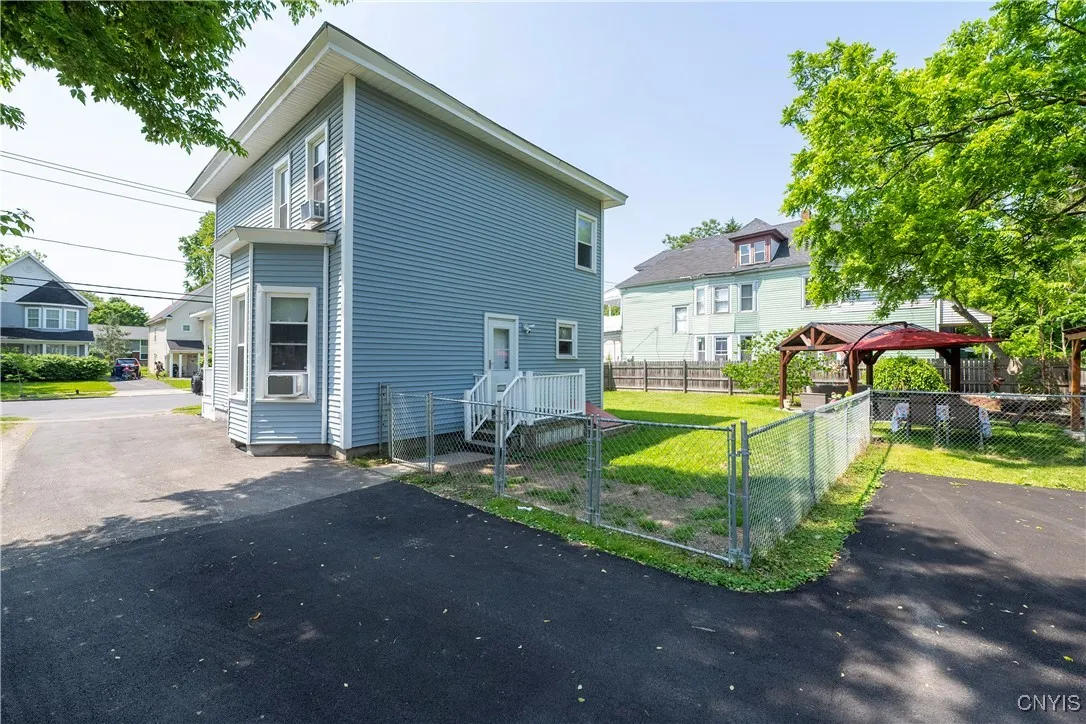 440 Gifford St, Syracuse, New York 13204, Syracuse, New York 13204, 3 Bedrooms Bedrooms, 6 Rooms Rooms,1 BathroomBathrooms,Residential,Closed,440 Gifford St, Syracuse, New York 13204,0,S1612663
