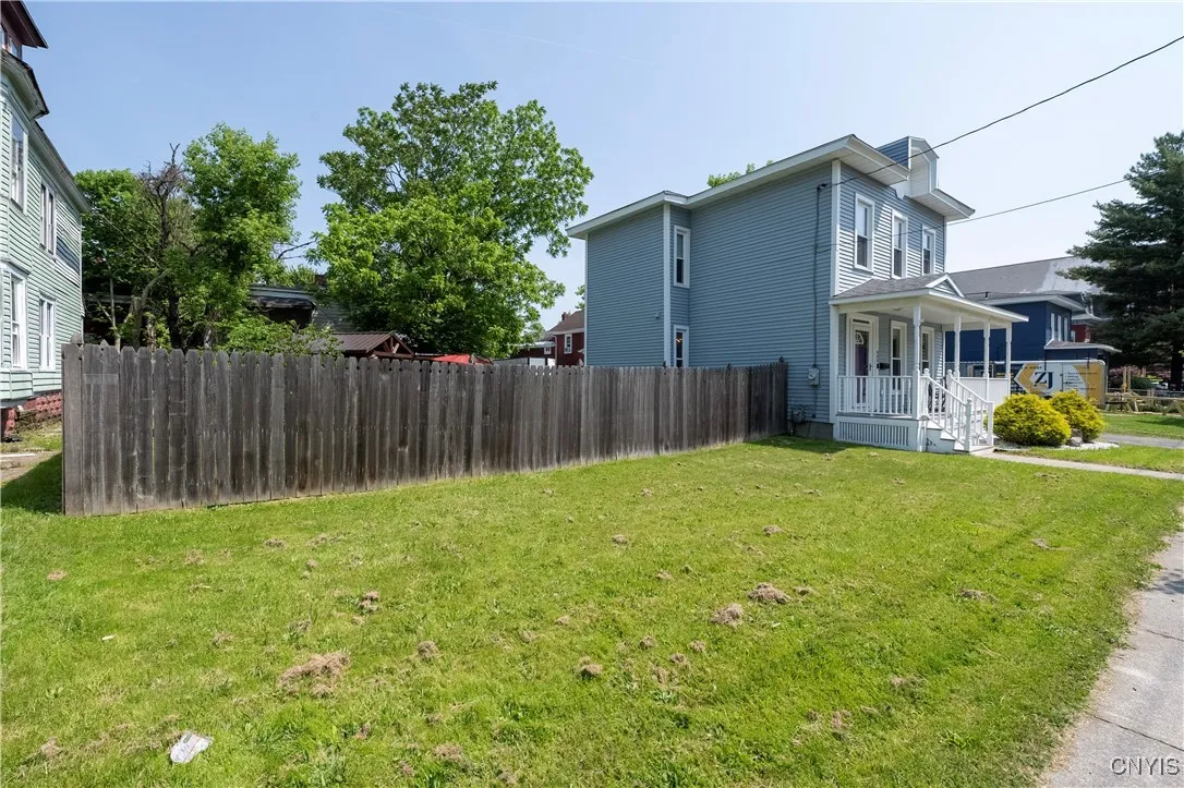 440 Gifford St, Syracuse, New York 13204, Syracuse, New York 13204, 3 Bedrooms Bedrooms, 6 Rooms Rooms,1 BathroomBathrooms,Residential,Closed,440 Gifford St, Syracuse, New York 13204,0,S1612663