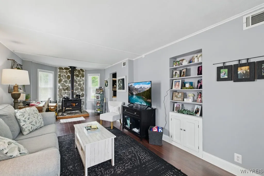 270 Koenig Road, Tonawanda-town, New York 14150, Tonawanda, New York 14150, 2 Bedrooms Bedrooms, 6 Rooms Rooms,1 BathroomBathrooms,Residential,Closed,270 Koenig Road, Tonawanda-town, New York 14150,B1612662
