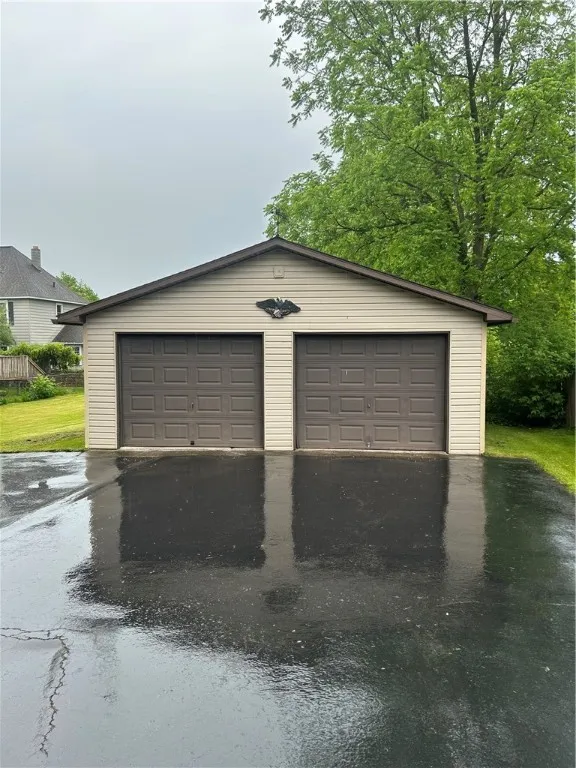 32 Lake Avenue, Auburn, New York 13021, Auburn, New York 13021, 1 Bedroom Bedrooms, 4 Rooms Rooms,1 BathroomBathrooms,Residential Lease,Closed,32 Lake Avenue, Auburn, New York 13021,R1611362