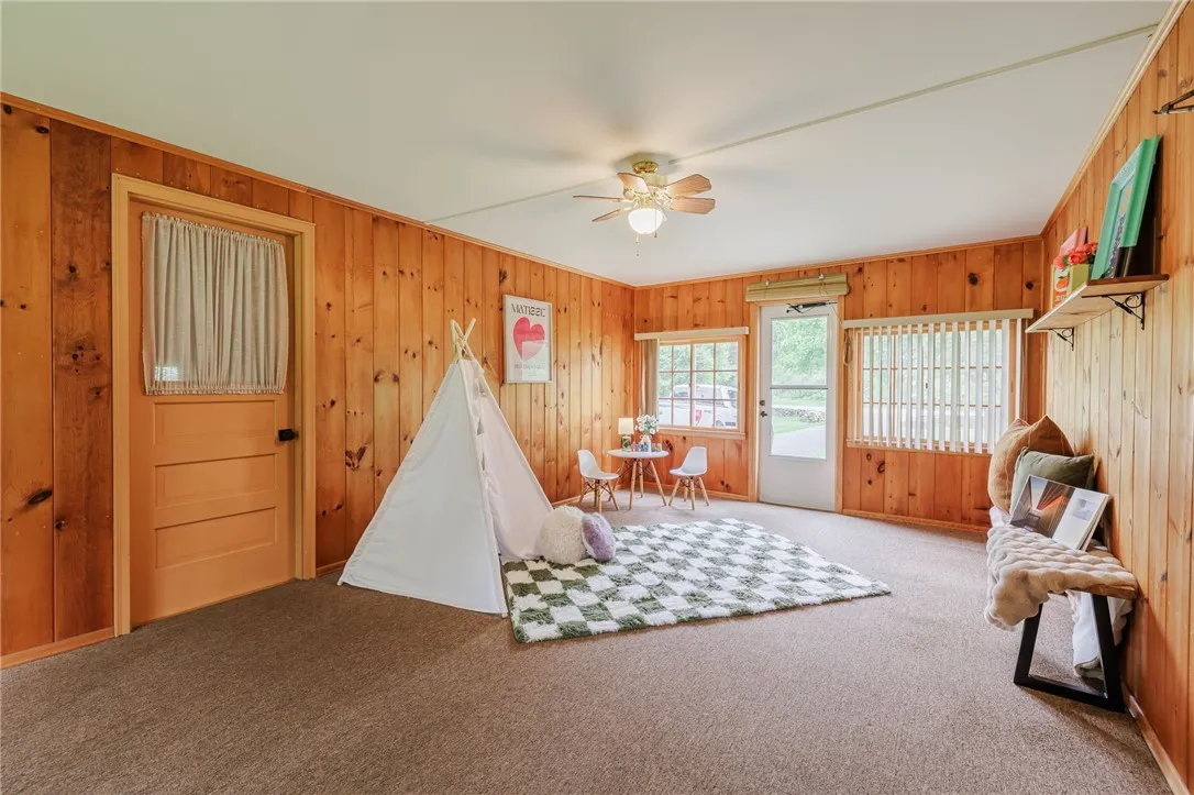 592 Hon Falls 5 Pts Road, Rush, New York 14472, Rush, New York 14472, 3 Bedrooms Bedrooms, 6 Rooms Rooms,1 BathroomBathrooms,Residential,Closed,592 Hon Falls 5 Pts Road, Rush, New York 14472,R1611554
