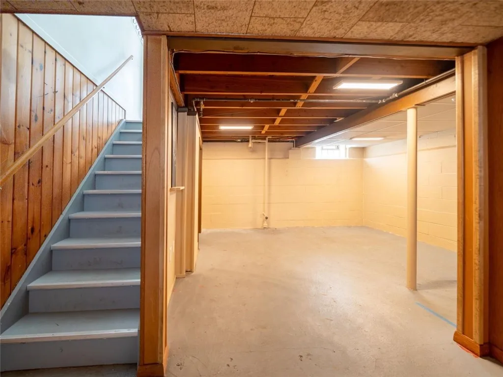 257 Longridge Avenue, Greece, New York 14616, Greece, New York 14616, 3 Bedrooms Bedrooms, 9 Rooms Rooms,1 BathroomBathrooms,Residential,Closed,257 Longridge Avenue, Greece, New York 14616,R1612523