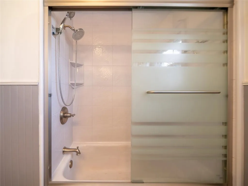 257 Longridge Avenue, Greece, New York 14616, Greece, New York 14616, 3 Bedrooms Bedrooms, 9 Rooms Rooms,1 BathroomBathrooms,Residential,Closed,257 Longridge Avenue, Greece, New York 14616,R1612523