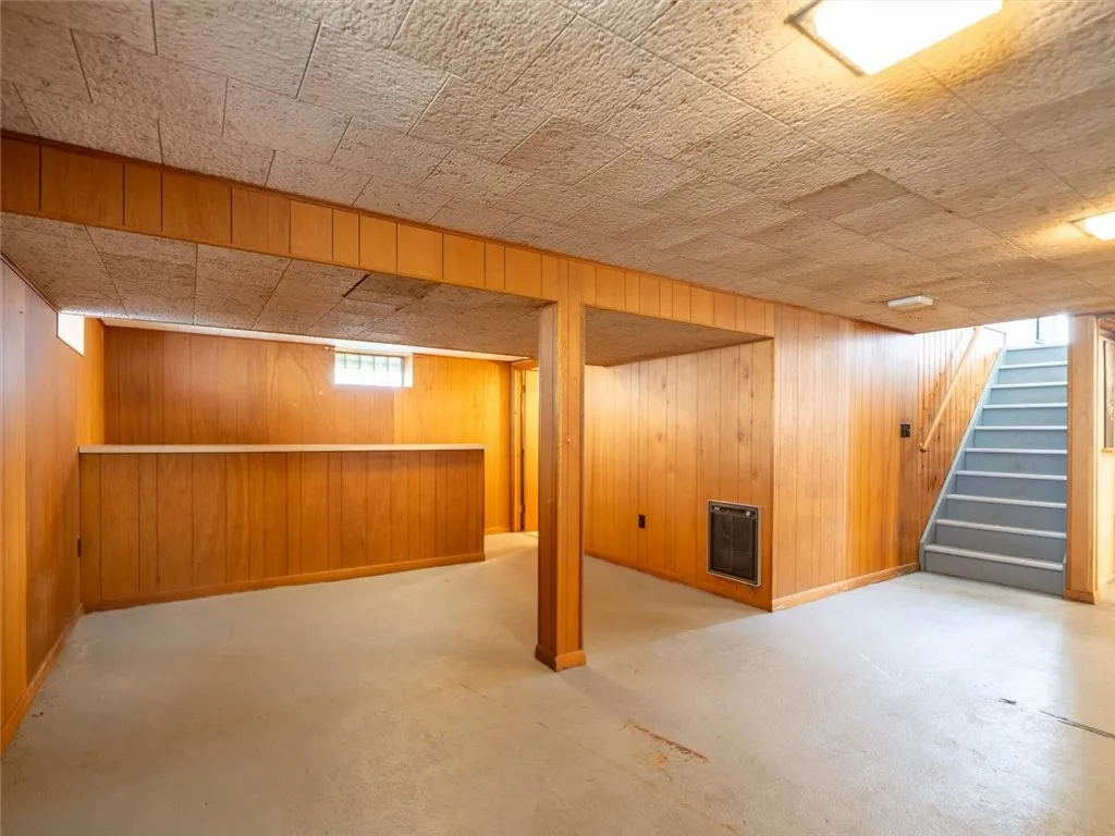 257 Longridge Avenue, Greece, New York 14616, Greece, New York 14616, 3 Bedrooms Bedrooms, 9 Rooms Rooms,1 BathroomBathrooms,Residential,Closed,257 Longridge Avenue, Greece, New York 14616,R1612523