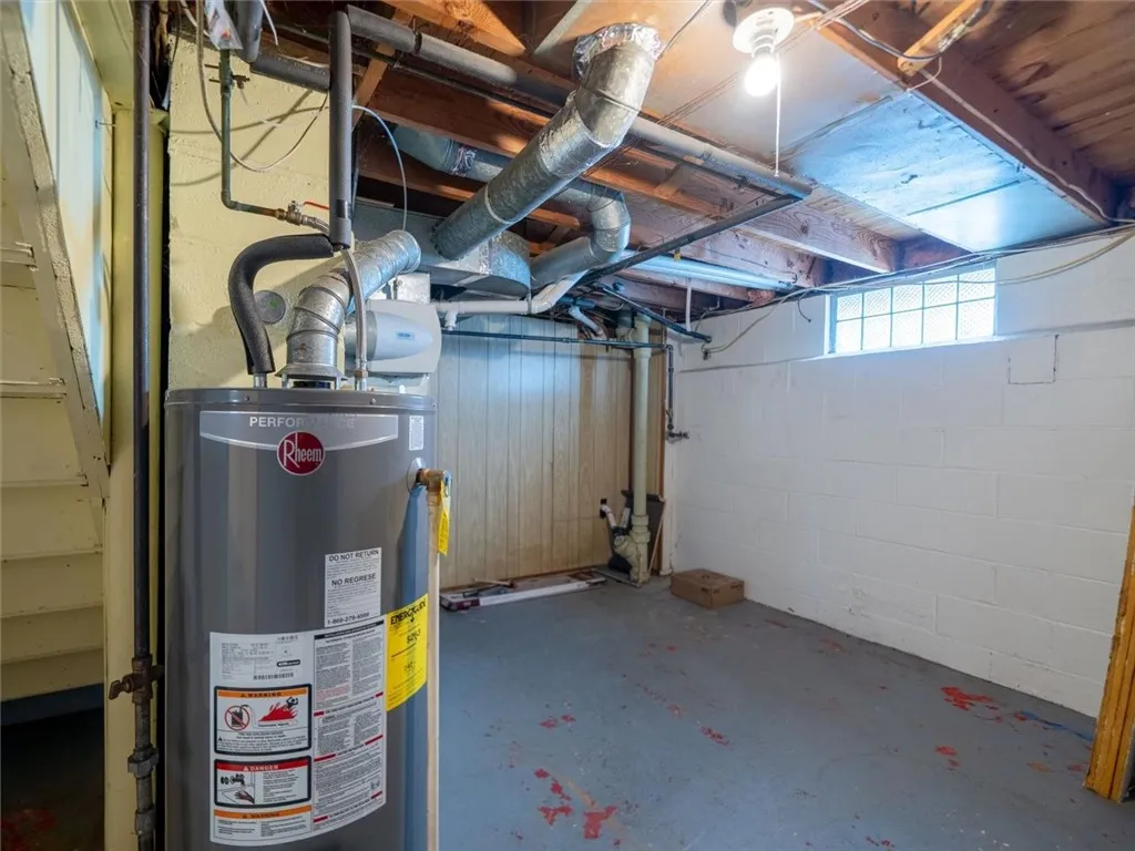 257 Longridge Avenue, Greece, New York 14616, Greece, New York 14616, 3 Bedrooms Bedrooms, 9 Rooms Rooms,1 BathroomBathrooms,Residential,Closed,257 Longridge Avenue, Greece, New York 14616,R1612523