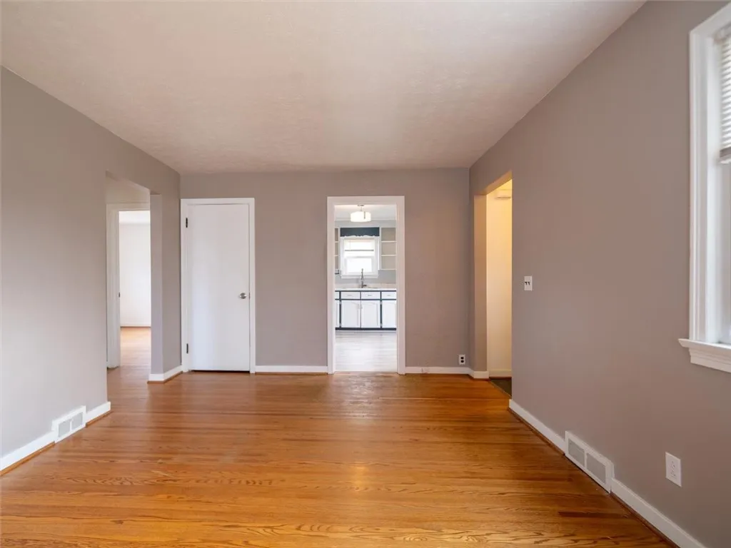 257 Longridge Avenue, Greece, New York 14616, Greece, New York 14616, 3 Bedrooms Bedrooms, 9 Rooms Rooms,1 BathroomBathrooms,Residential,Closed,257 Longridge Avenue, Greece, New York 14616,R1612523