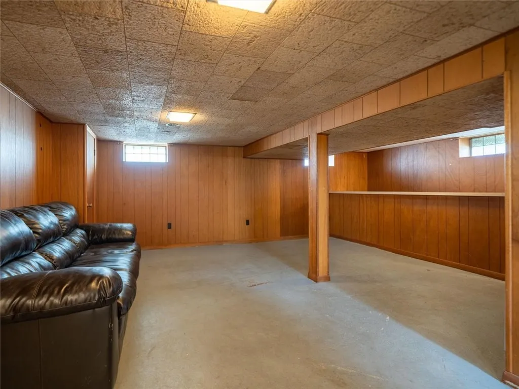 257 Longridge Avenue, Greece, New York 14616, Greece, New York 14616, 3 Bedrooms Bedrooms, 9 Rooms Rooms,1 BathroomBathrooms,Residential,Closed,257 Longridge Avenue, Greece, New York 14616,R1612523
