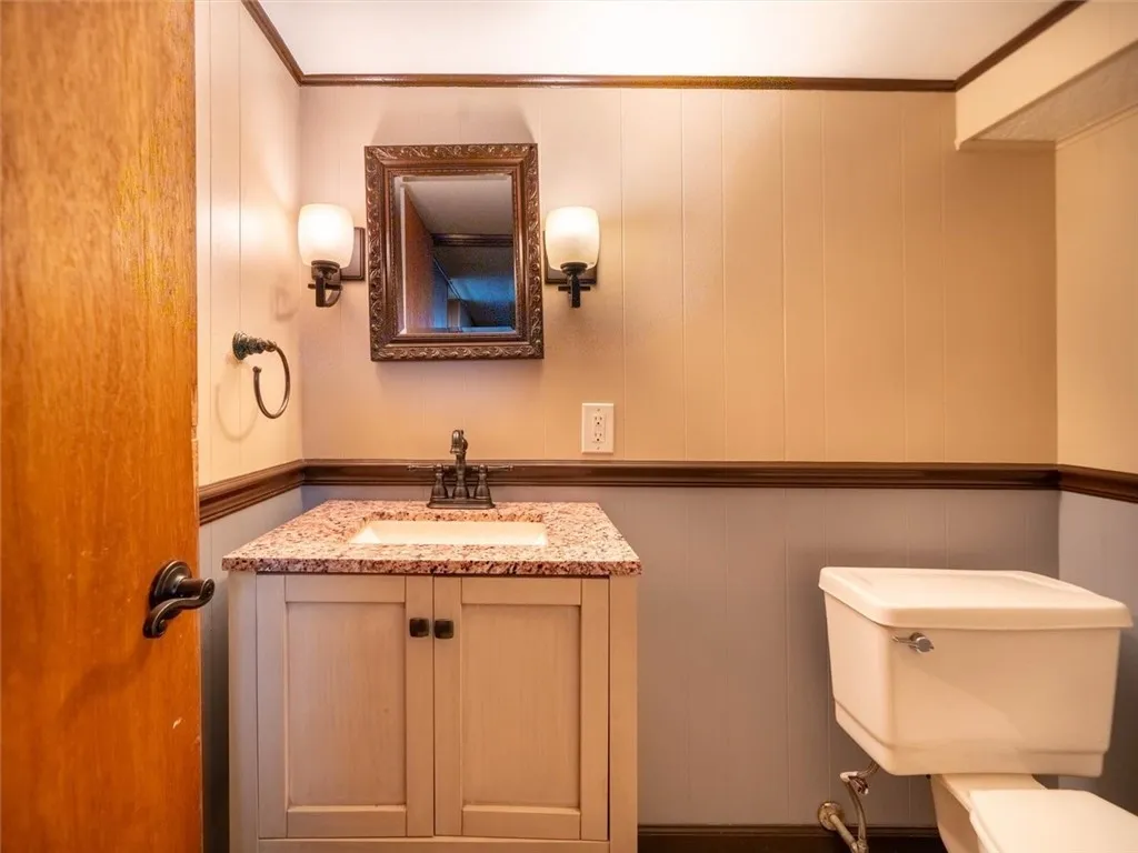 257 Longridge Avenue, Greece, New York 14616, Greece, New York 14616, 3 Bedrooms Bedrooms, 9 Rooms Rooms,1 BathroomBathrooms,Residential,Closed,257 Longridge Avenue, Greece, New York 14616,R1612523