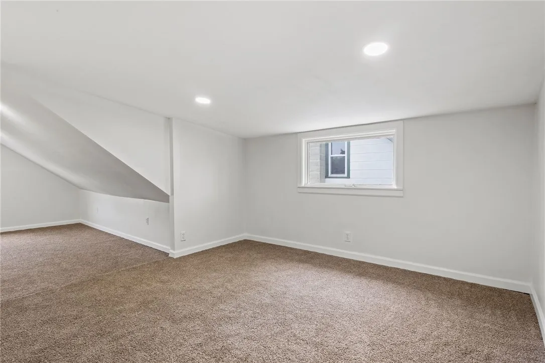 74 Clearview Road, Greece, New York 14616, Greece, New York 14616, 2 Bedrooms Bedrooms, 5 Rooms Rooms,1 BathroomBathrooms,Residential,For Sale,74 Clearview Road, Greece, New York 14616,R1612847