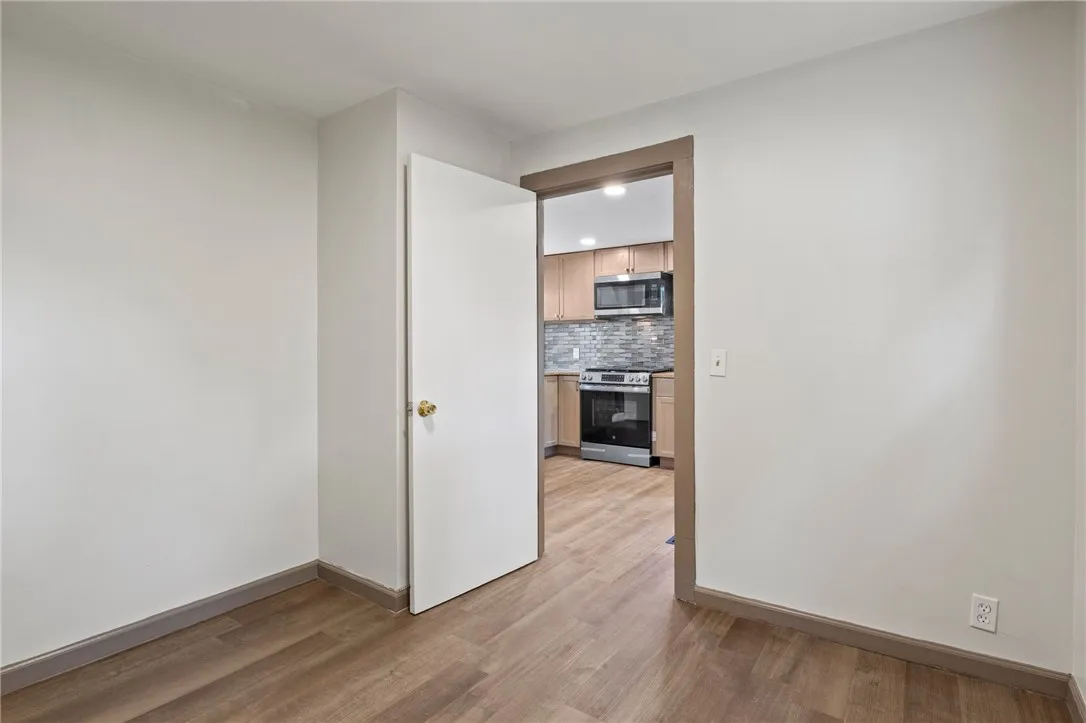74 Clearview Road, Greece, New York 14616, Greece, New York 14616, 2 Bedrooms Bedrooms, 5 Rooms Rooms,1 BathroomBathrooms,Residential,For Sale,74 Clearview Road, Greece, New York 14616,R1612847