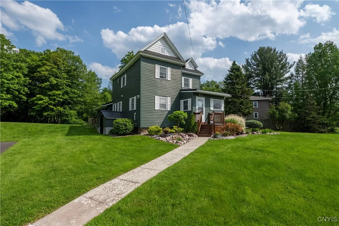 1279 State Route 104, Albion, New York 13302, Albion, New York 13302, 4 Bedrooms Bedrooms, 8 Rooms Rooms,1 BathroomBathrooms,Residential,Closed,1279 State Route 104, Albion, New York 13302,S1612734