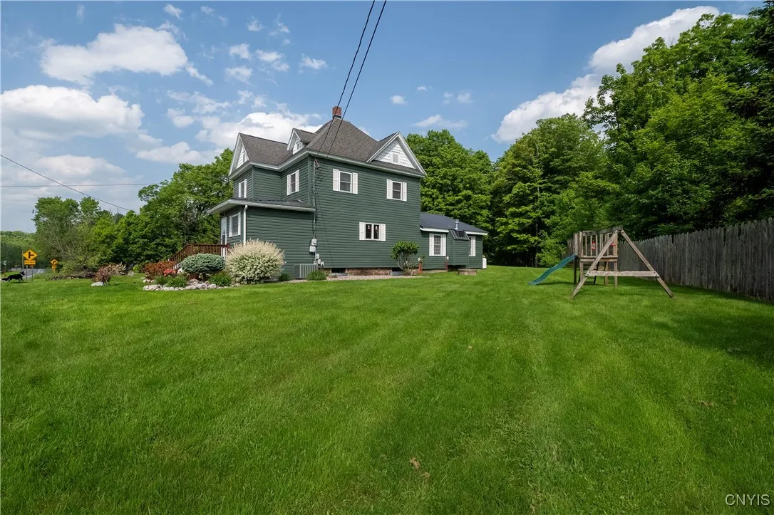 1279 State Route 104, Albion, New York 13302, Albion, New York 13302, 4 Bedrooms Bedrooms, 8 Rooms Rooms,1 BathroomBathrooms,Residential,Closed,1279 State Route 104, Albion, New York 13302,S1612734