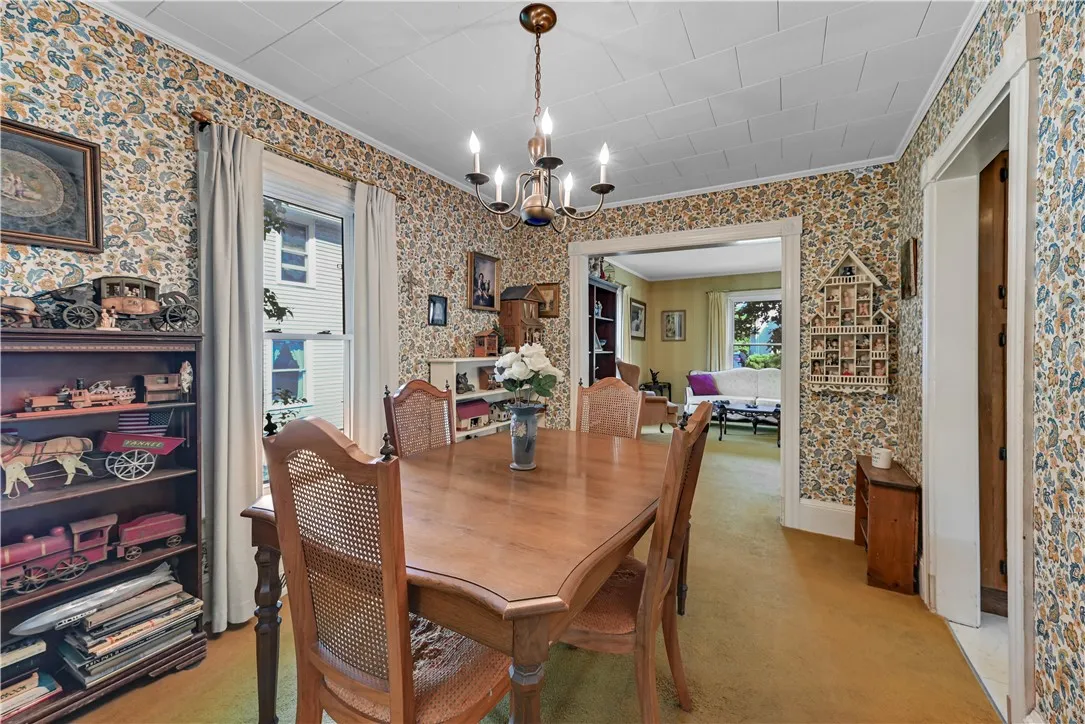 45 Perry Place, Canandaigua-city, New York 14424, Canandaigua City, New York 14424, 3 Bedrooms Bedrooms, 8 Rooms Rooms,1 BathroomBathrooms,Residential,Closed,45 Perry Place, Canandaigua-city, New York 14424,0,R1612163