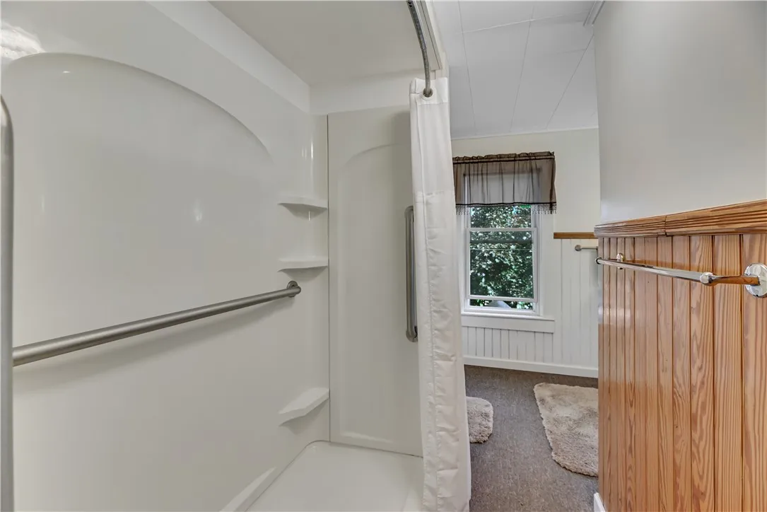 45 Perry Place, Canandaigua-city, New York 14424, Canandaigua City, New York 14424, 3 Bedrooms Bedrooms, 8 Rooms Rooms,1 BathroomBathrooms,Residential,Closed,45 Perry Place, Canandaigua-city, New York 14424,0,R1612163