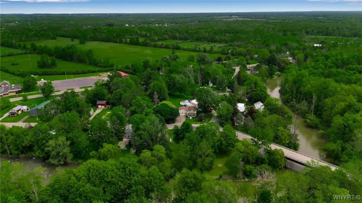 7228 Rapids Road, Lockport-town, New York 14094, Lockport Town, New York 14094, 2 Bedrooms Bedrooms, 7 Rooms Rooms,1 BathroomBathrooms,Residential,Closed,7228 Rapids Road, Lockport-town, New York 14094,0,B1612260