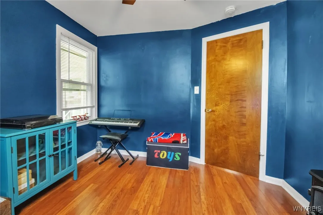850 Page Avenue, Lewiston, New York 14092, Lewiston, New York 14092, 4 Bedrooms Bedrooms, 9 Rooms Rooms,1 BathroomBathrooms,Residential,Closed,850 Page Avenue, Lewiston, New York 14092,0,B1612421