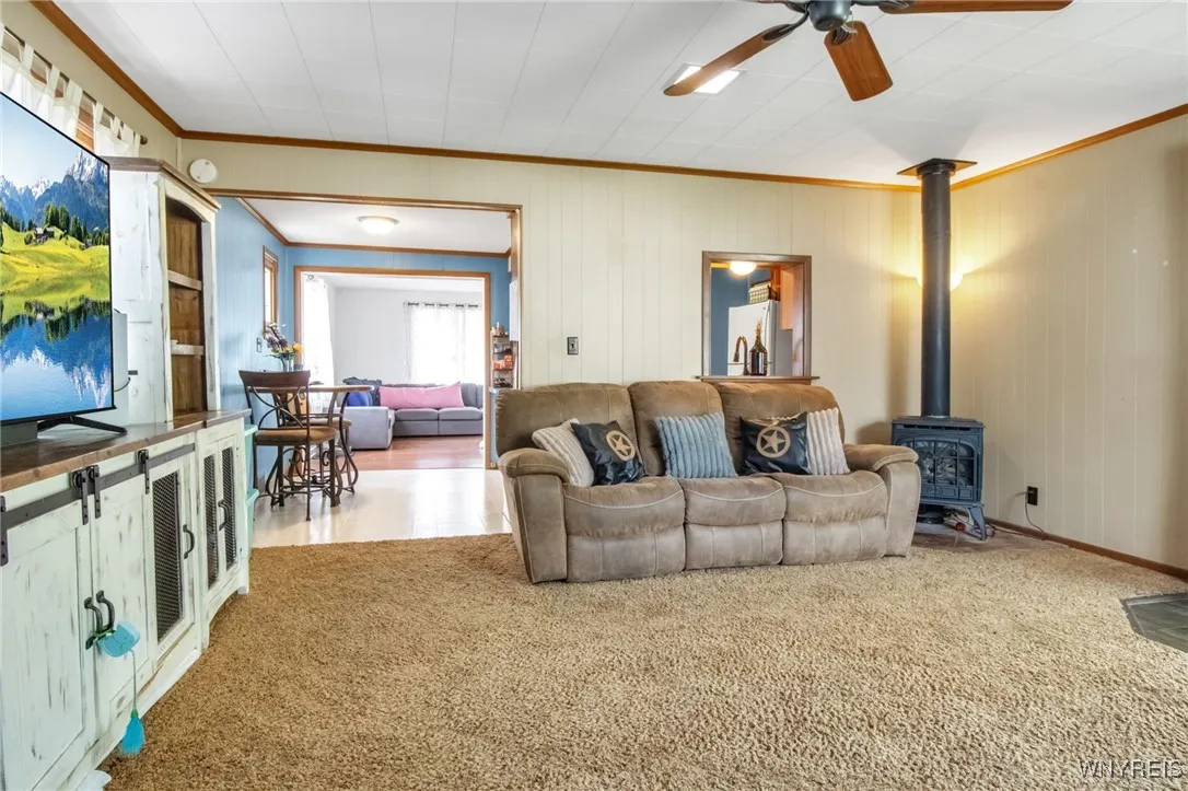 850 Page Avenue, Lewiston, New York 14092, Lewiston, New York 14092, 4 Bedrooms Bedrooms, 9 Rooms Rooms,1 BathroomBathrooms,Residential,Closed,850 Page Avenue, Lewiston, New York 14092,0,B1612421