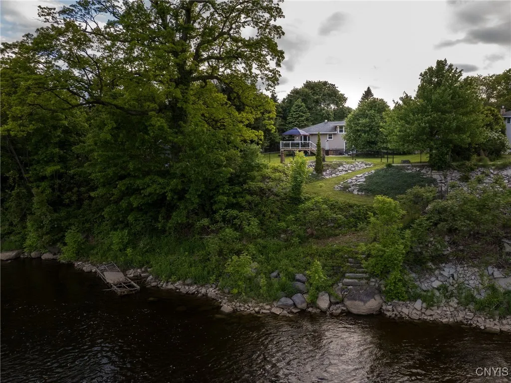 22415 Riverbend Drive East, Le Ray, New York 13601, Le Ray, New York 13601, 3 Bedrooms Bedrooms, 11 Rooms Rooms,3 BathroomsBathrooms,Residential,Closed,22415 Riverbend Drive East, Le Ray, New York 13601,0,S1612572