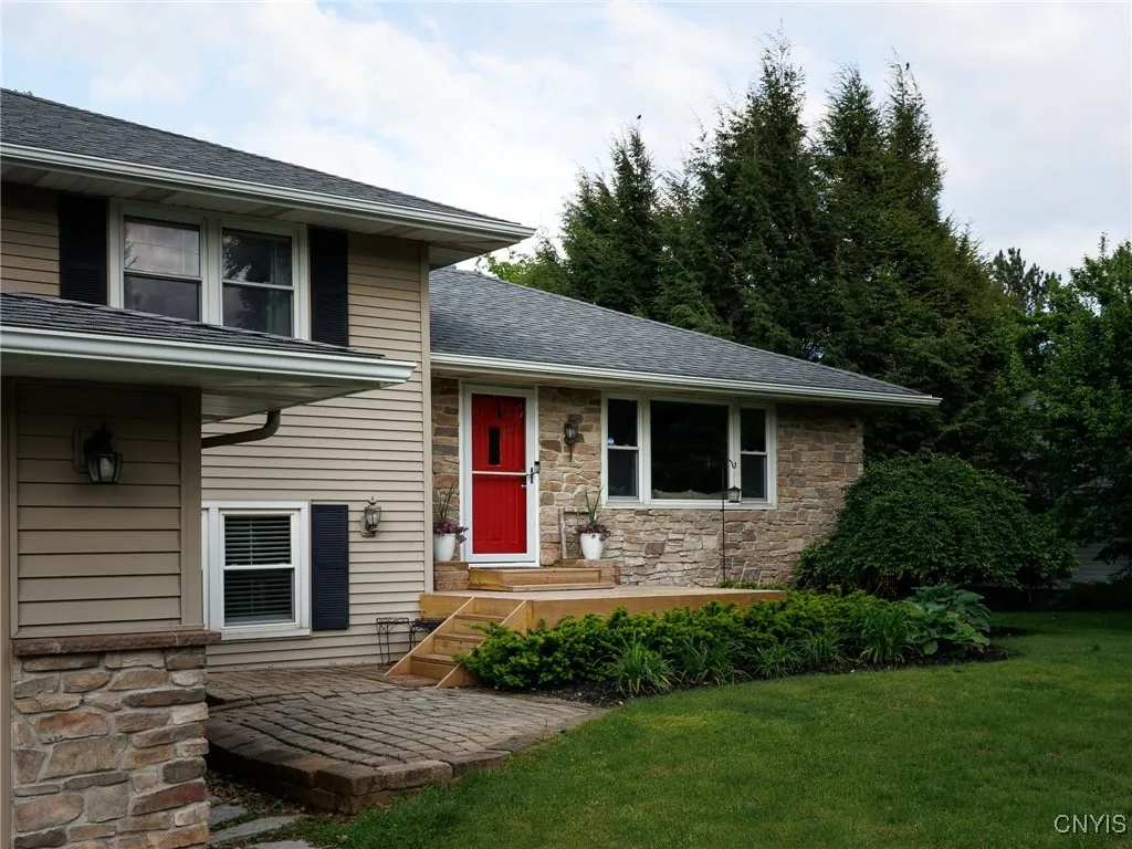 22415 Riverbend Drive East, Le Ray, New York 13601, Le Ray, New York 13601, 3 Bedrooms Bedrooms, 11 Rooms Rooms,3 BathroomsBathrooms,Residential,Closed,22415 Riverbend Drive East, Le Ray, New York 13601,0,S1612572