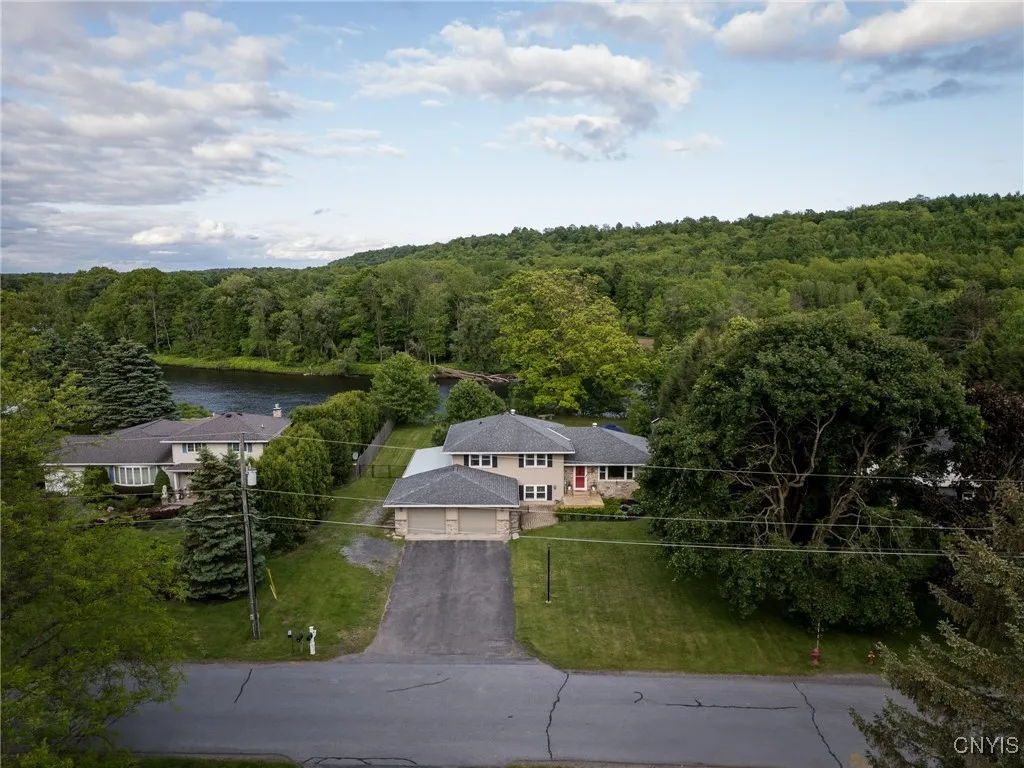 22415 Riverbend Drive East, Le Ray, New York 13601, Le Ray, New York 13601, 3 Bedrooms Bedrooms, 11 Rooms Rooms,3 BathroomsBathrooms,Residential,Closed,22415 Riverbend Drive East, Le Ray, New York 13601,0,S1612572