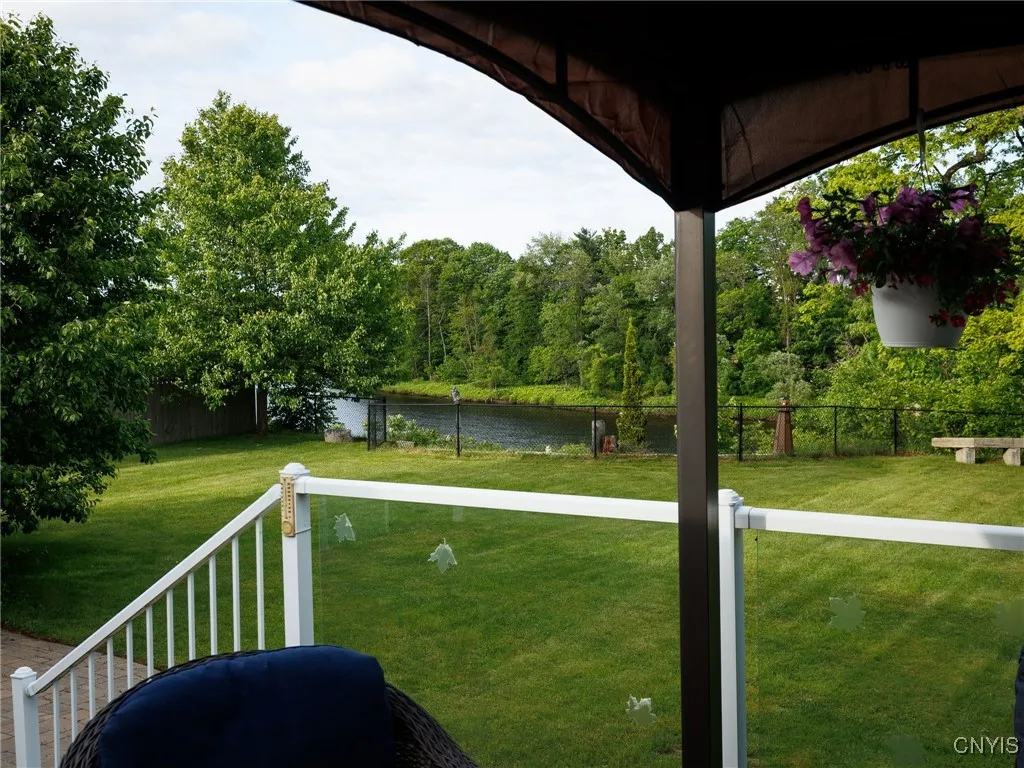 22415 Riverbend Drive East, Le Ray, New York 13601, Le Ray, New York 13601, 3 Bedrooms Bedrooms, 11 Rooms Rooms,3 BathroomsBathrooms,Residential,Closed,22415 Riverbend Drive East, Le Ray, New York 13601,0,S1612572