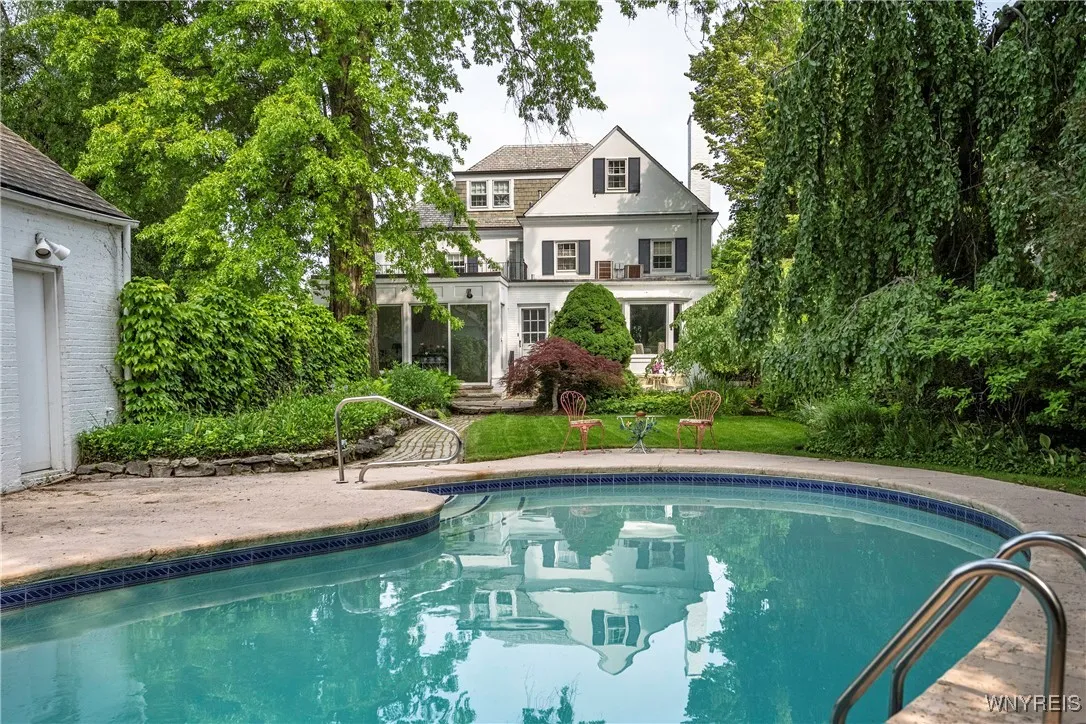 88 Middlesex Rd Road, Buffalo, New York 14216, Buffalo, New York 14216, 4 Bedrooms Bedrooms, 16 Rooms Rooms,3 BathroomsBathrooms,Residential,Closed,88 Middlesex Rd Road, Buffalo, New York 14216,0,B1608397