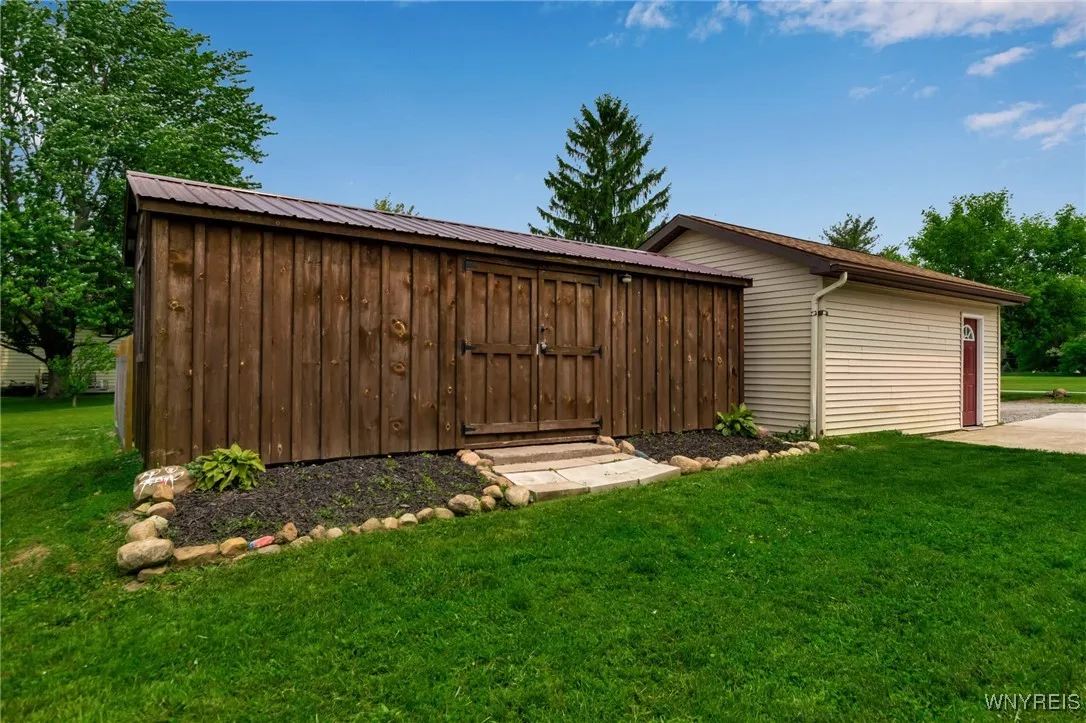 3320 Mill Road, Hartland, New York 14067, Hartland, New York 14067, 4 Bedrooms Bedrooms, 12 Rooms Rooms,2 BathroomsBathrooms,Residential,Closed,3320 Mill Road, Hartland, New York 14067,0,B1612287