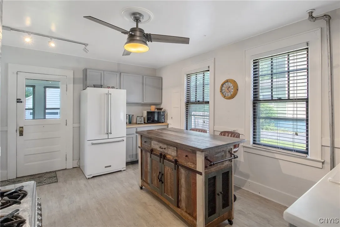 Large Kitchen.