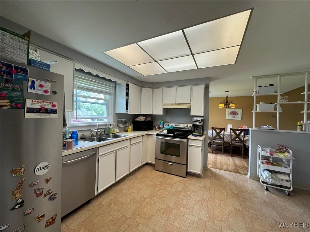 57 Brookdale Drive, Amherst, New York 14221, Amherst, New York 14221, 4 Bedrooms Bedrooms, 10 Rooms Rooms,1 BathroomBathrooms,Residential,For Sale,57 Brookdale Drive, Amherst, New York 14221,B1612013