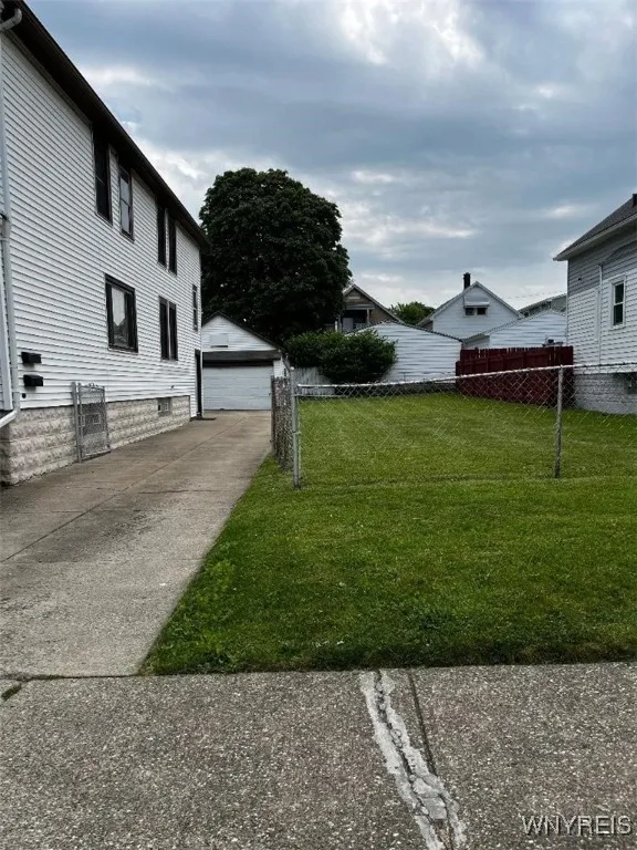 129 Woodell Avenue, Cheektowaga, New York 14211, Cheektowaga, New York 14211, 4 Bedrooms Bedrooms, ,2 BathroomsBathrooms,Residential,Closed,129 Woodell Avenue, Cheektowaga, New York 14211,0,B1612325