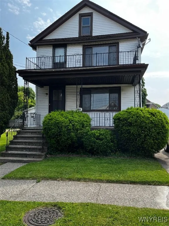 129 Woodell Avenue, Cheektowaga, New York 14211, Cheektowaga, New York 14211, 4 Bedrooms Bedrooms, ,2 BathroomsBathrooms,Residential,Closed,129 Woodell Avenue, Cheektowaga, New York 14211,0,B1612325