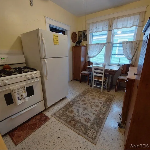 50 Gualbert Avenue, Cheektowaga, New York 14211, Cheektowaga, New York 14211, 4 Bedrooms Bedrooms, ,3 BathroomsBathrooms,Residential,For Sale,50 Gualbert Avenue, Cheektowaga, New York 14211,B1612651