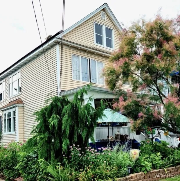 50 Gualbert Avenue, Cheektowaga, New York 14211, Cheektowaga, New York 14211, 4 Bedrooms Bedrooms, ,3 BathroomsBathrooms,Residential,For Sale,50 Gualbert Avenue, Cheektowaga, New York 14211,B1612651