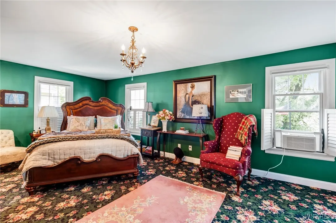8431 West Rivershore Drive, Niagara Falls, New Yor, Niagara Falls, New York 14304, 4 Bedrooms Bedrooms, 10 Rooms Rooms,2 BathroomsBathrooms,Residential,For Sale,8431 West Rivershore Drive, Niagara Falls, New Yor,0,B1612454