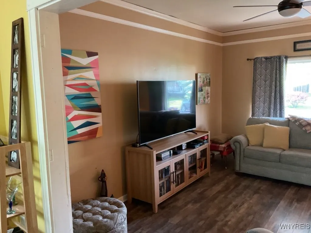 1164 Haeberle Avenue, Niagara Falls, New York 1430, Niagara Falls, New York 14301, 3 Bedrooms Bedrooms, 6 Rooms Rooms,1 BathroomBathrooms,Residential,Closed,1164 Haeberle Avenue, Niagara Falls, New York 1430,B1612618