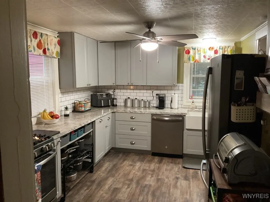 1164 Haeberle Avenue, Niagara Falls, New York 1430, Niagara Falls, New York 14301, 3 Bedrooms Bedrooms, 6 Rooms Rooms,1 BathroomBathrooms,Residential,Closed,1164 Haeberle Avenue, Niagara Falls, New York 1430,B1612618