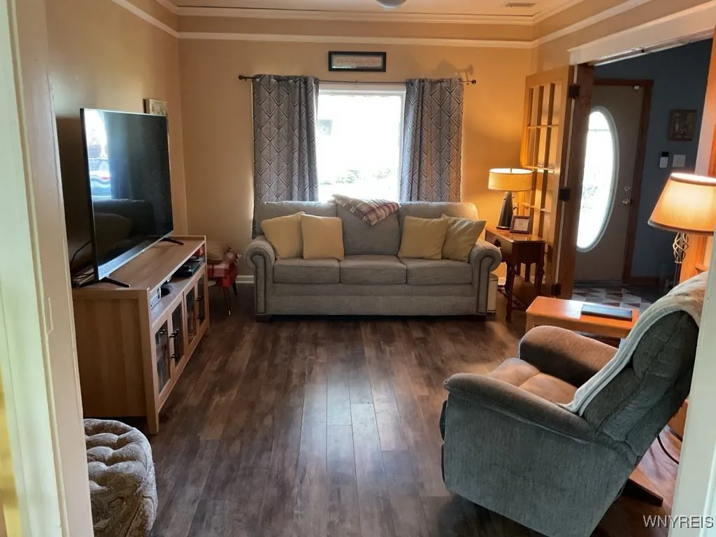 1164 Haeberle Avenue, Niagara Falls, New York 1430, Niagara Falls, New York 14301, 3 Bedrooms Bedrooms, 6 Rooms Rooms,1 BathroomBathrooms,Residential,Closed,1164 Haeberle Avenue, Niagara Falls, New York 1430,B1612618
