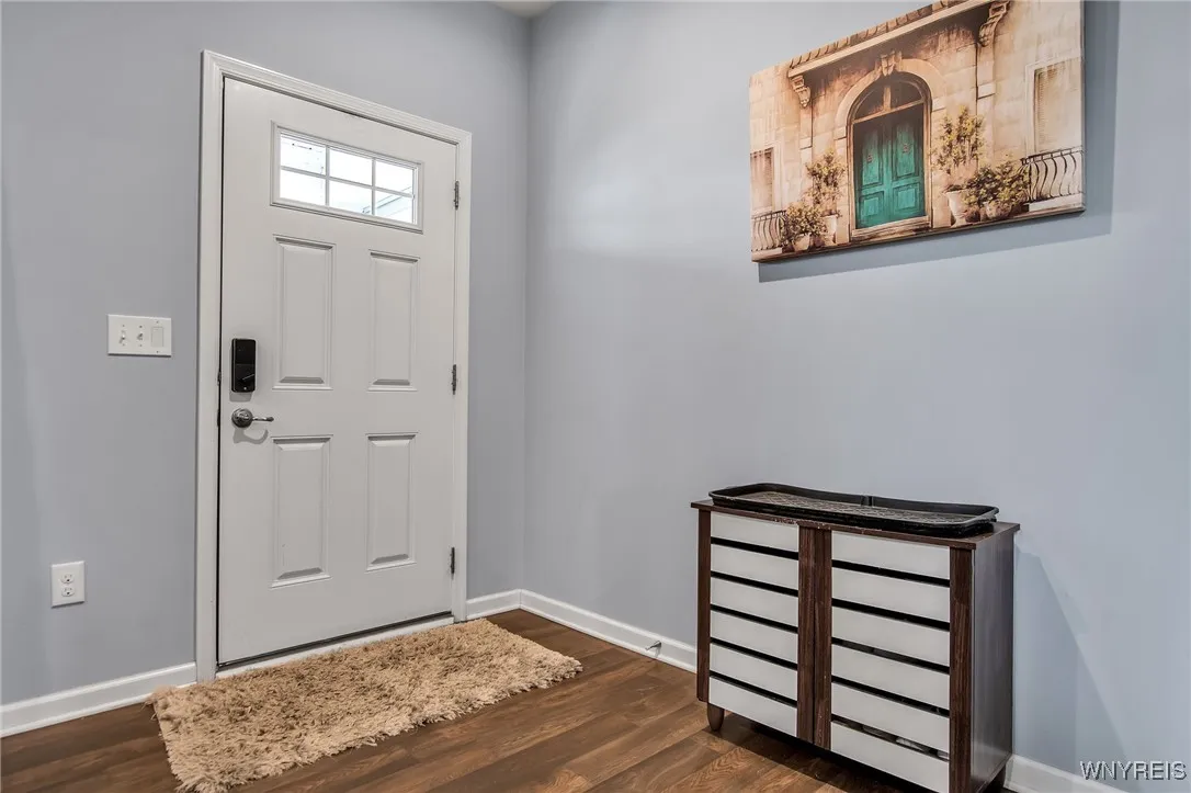 123 Stonebridge Road, Grand Island, New York 14072, Grand Island, New York 14072, 5 Bedrooms Bedrooms, 10 Rooms Rooms,3 BathroomsBathrooms,Residential,Closed,123 Stonebridge Road, Grand Island, New York 14072,B1612453