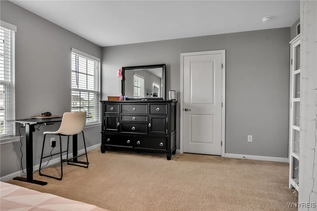123 Stonebridge Road, Grand Island, New York 14072, Grand Island, New York 14072, 5 Bedrooms Bedrooms, 10 Rooms Rooms,3 BathroomsBathrooms,Residential,Closed,123 Stonebridge Road, Grand Island, New York 14072,B1612453